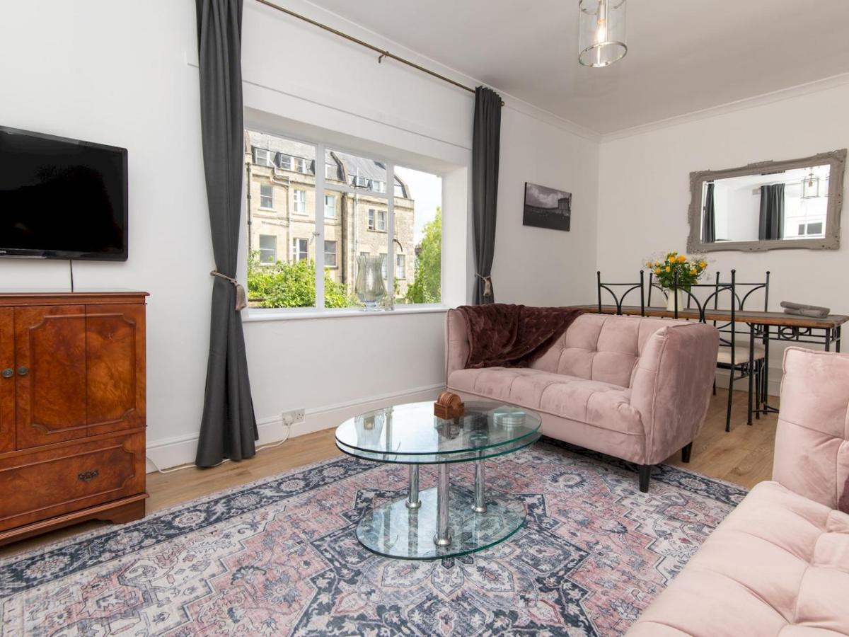 Pass The Keys Stylish 2 Bed Central Bath Apartment With Parking Exterior foto